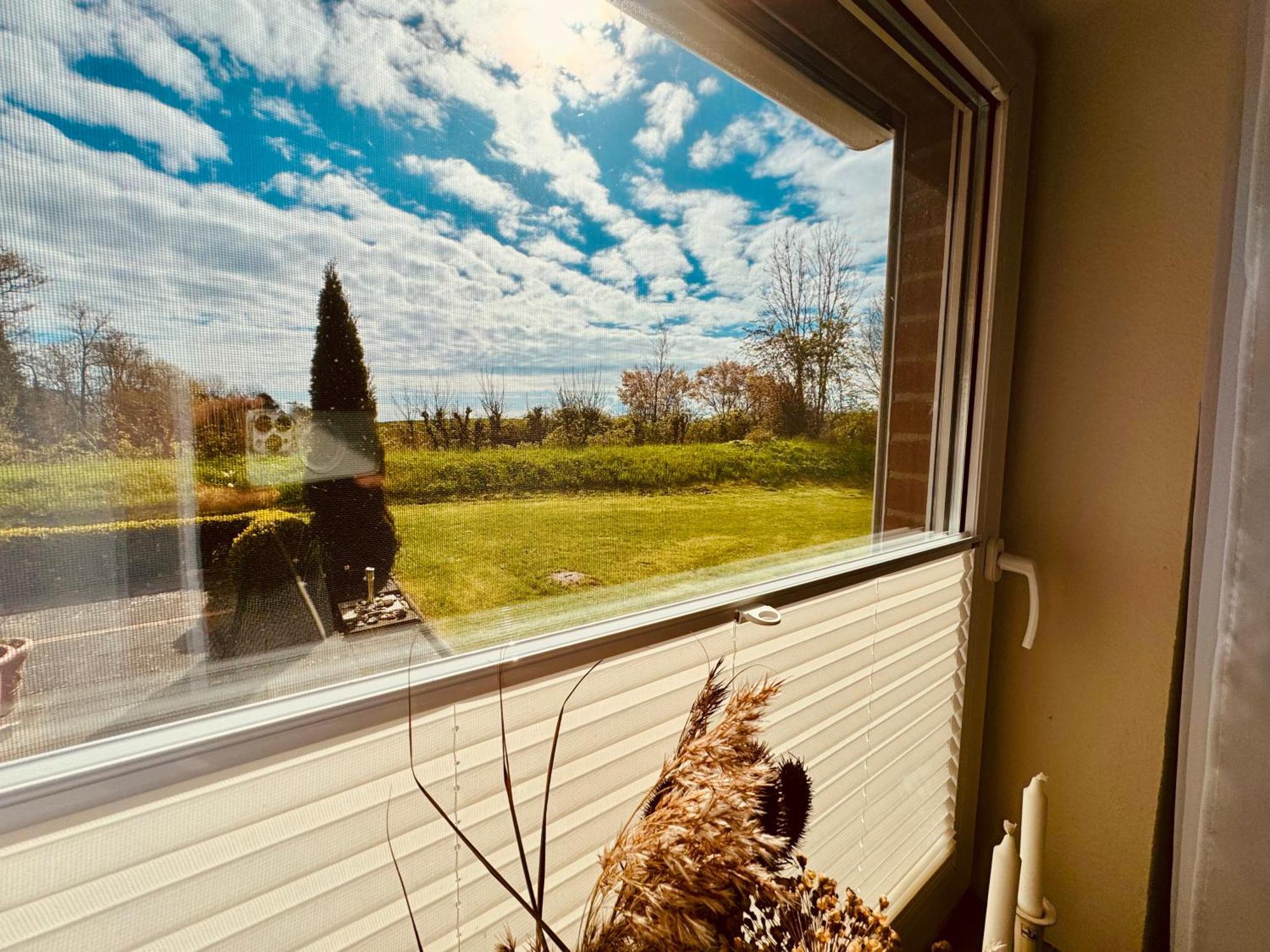 Segelund - Zeit Fuer Uns- Ruhige Und Sonnige Ferienwohnung Mit Terrasse Und Garten Nahe Strand Und Ostsee Schönhagen Eksteriør bilde